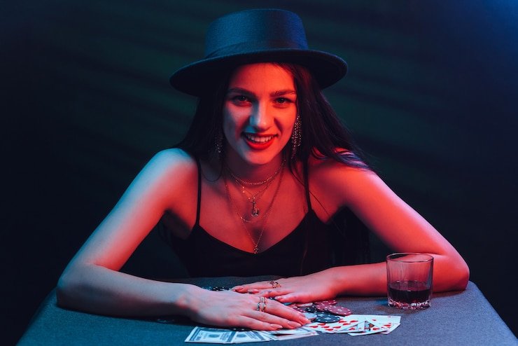 Live football and casino games on menang123 login